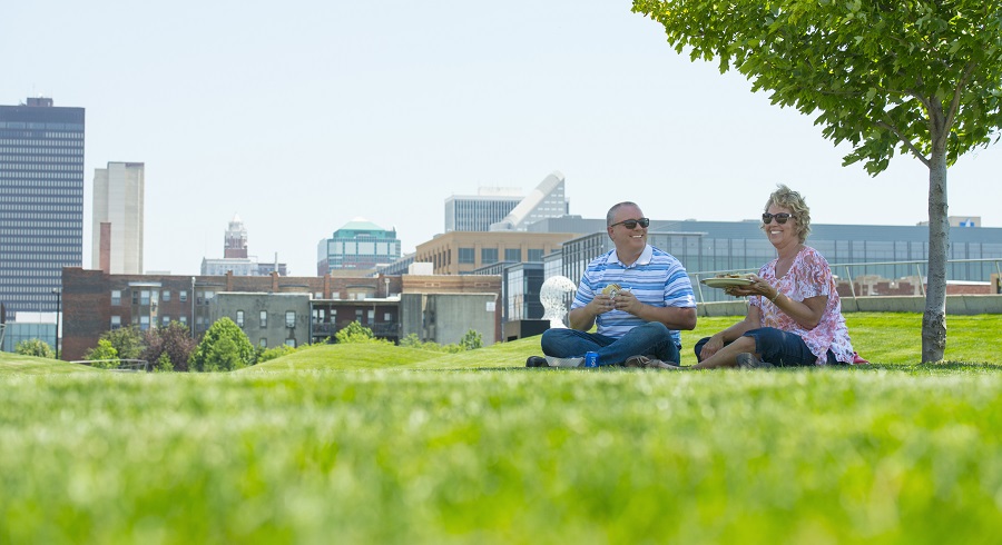 Couple on a lunch date